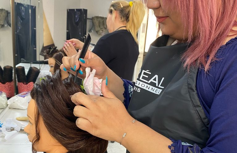 Cours accéléré en coiffure